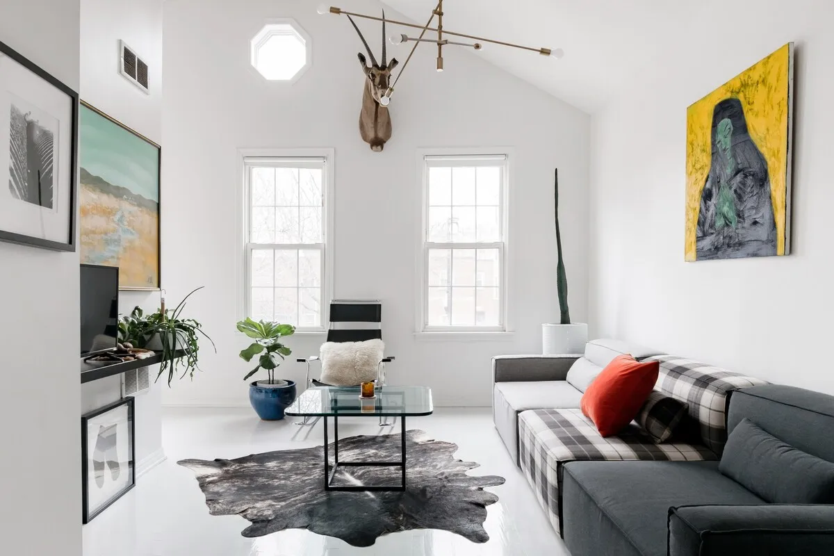 13 Chicago Airbnbs Worth Bookmarking, From Frank Lloyd Wright-Built Homes to Modern Lofts